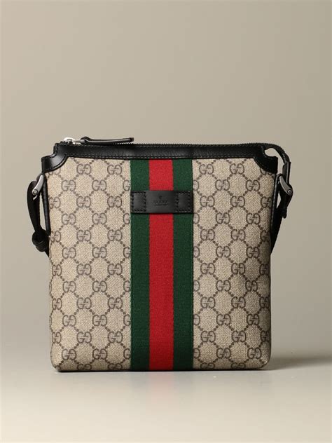 borse a mano gucci uomo|Nuove borse per uomo dei tuoi designer preferiti su FARFETCH.